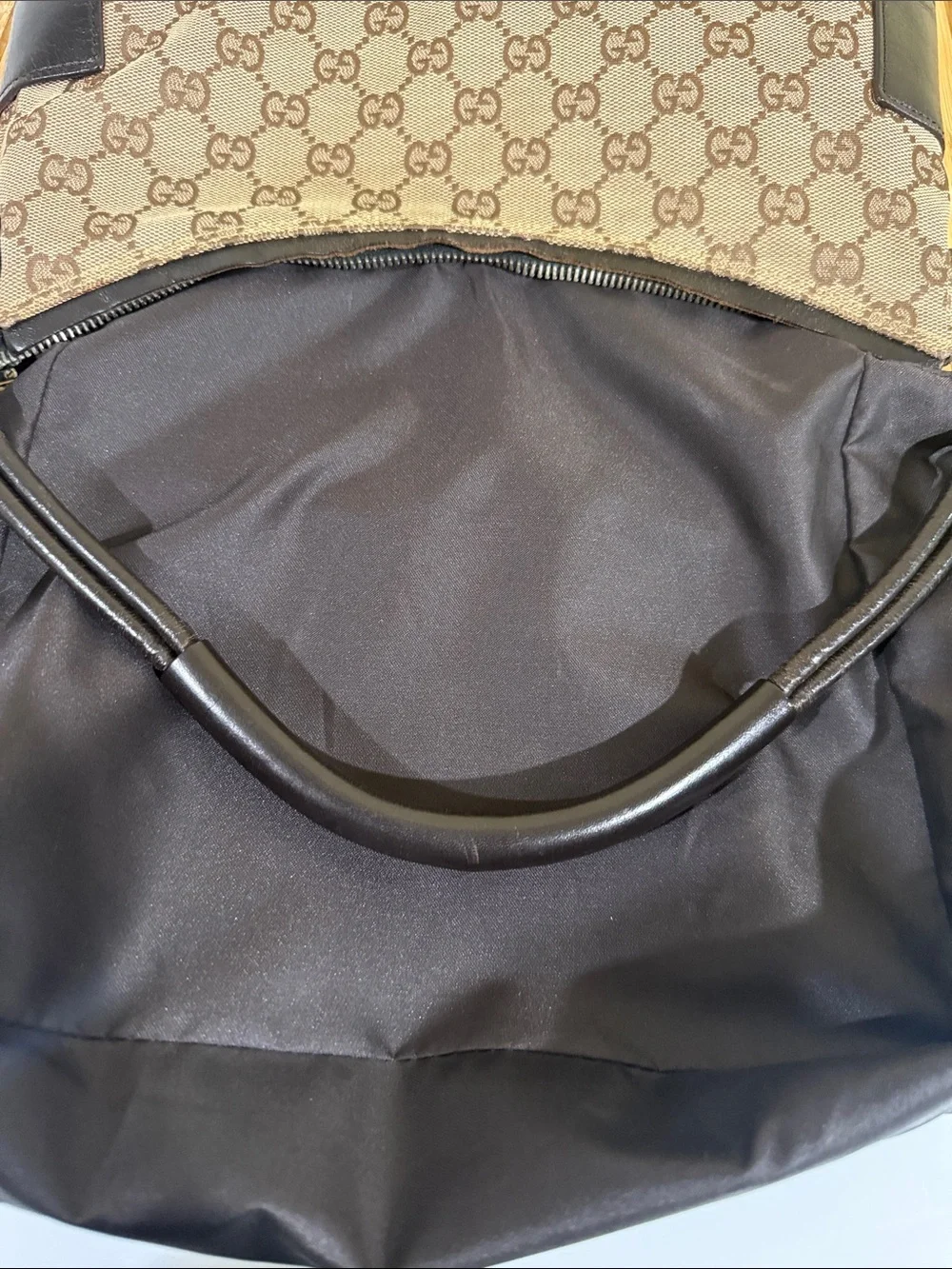 💯% Authentic Gucci Brown GG Canvas Shoulder Bag with dark brown leather Trim